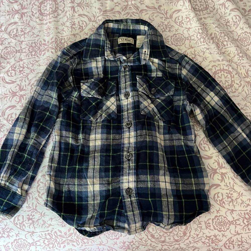 Size 4 little boys L.L. Bean king sleeved plaid button up in green blue tan